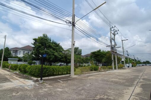 ขายบ้าน หมู่บ้านปารมี พุทธมณฑล สาย 5 บ้านแฝด 4 ห้องนอน 3 ห้องน้ำ ต่อเติมรอบบ้านครบ พื้นที่ใช้สอยเยอะ !! ราคาดี ฟรีโอน !! - Image 17